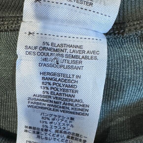 Gymshark Women’s Camo Ruched Long Sleeve Crop Top w/ Thumbholes Size Large - Picture 10 of 10